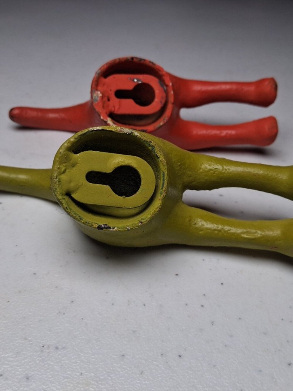 Cast Iron Dog Tail Hooks Pair Wall Mounted Hanging Orange Lime Green Dogs 5" - Picture 6 of 15